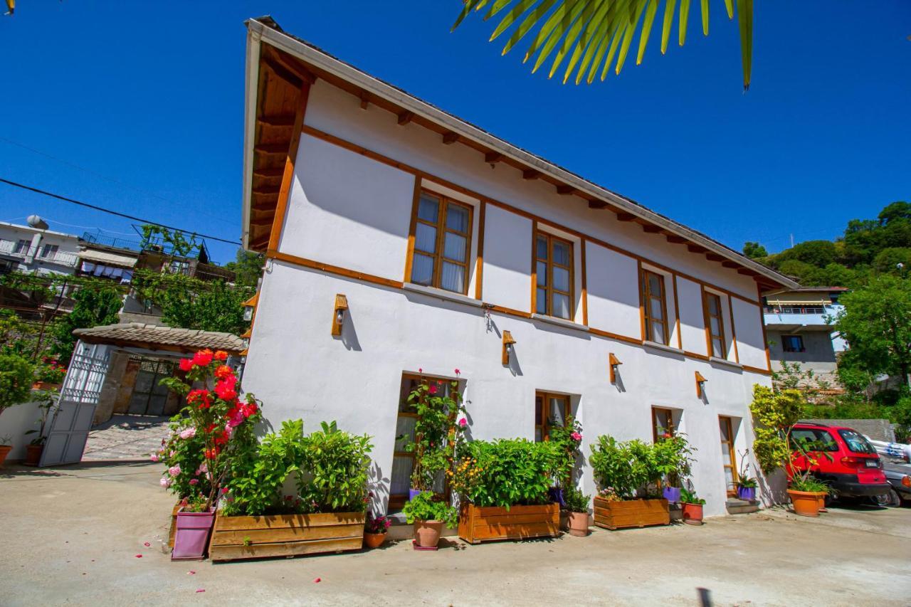 Bebej Tradicional Hotel Gjirokastër
