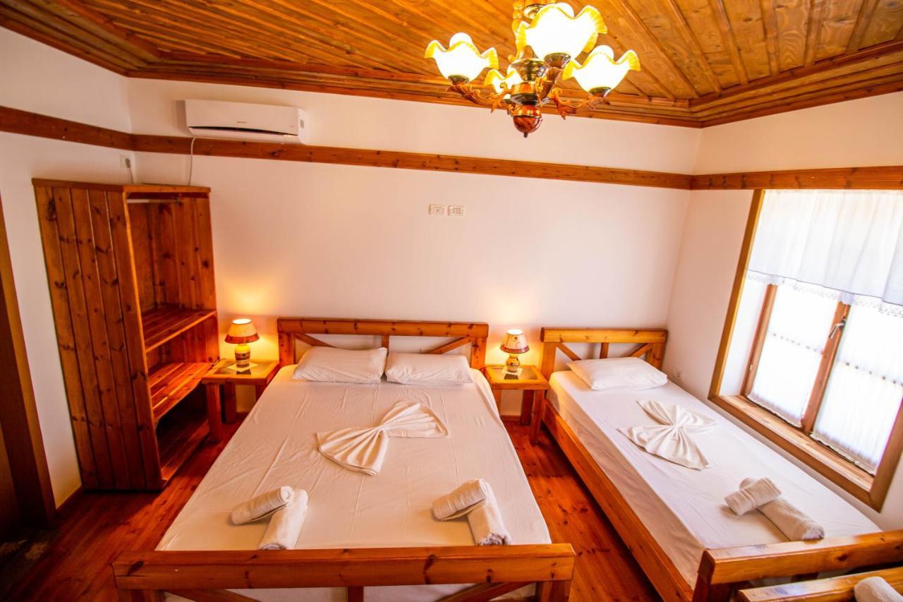 Bebej Tradicional Hotel Gjirokastër