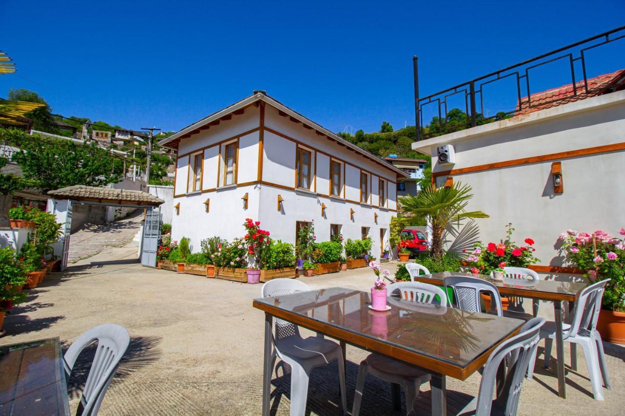Hotel Bebej Tradicional Gjirokastër